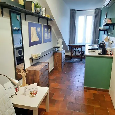 Elite Incantevole Mansarda Centro Apartment